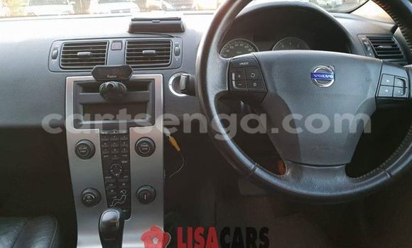 Buy Used Volvo V40 White Car in Mbabane in Manzini Buy Used Volvo V40 White Car in Mbabane in Manzini