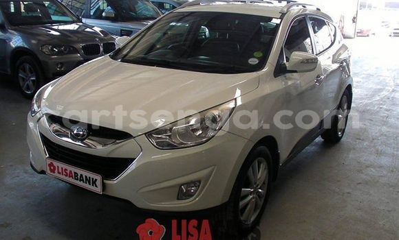 Buy Used Hyundai ix35 White Car in Mbabane in Manzini