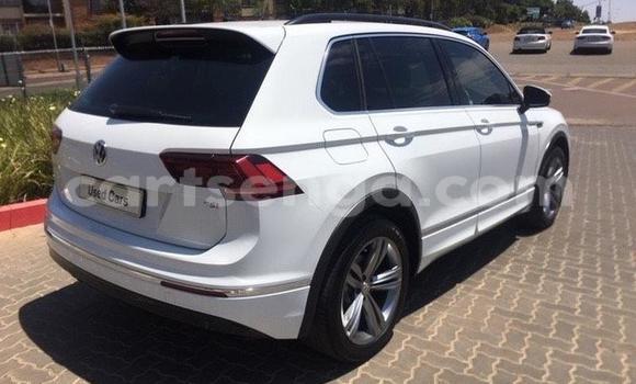 Nunua Ilio tumika Volkswagen Tiguan White Gari ndani ya Manzini nchini Manzini Nunua Ilio tumika Volkswagen Tiguan White Gari ndani ya Manzini nchini Manzini