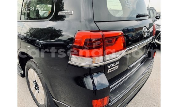 Buy Import Toyota Land Cruiser Black Car in Import - Dubai in Hhohho Buy Import Toyota Land Cruiser Black Car in Import - Dubai in Hhohho