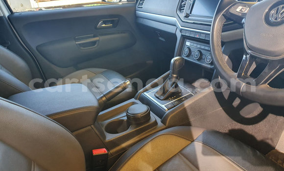 Nunua Ilio tumika Volkswagen Amarok Silver Gari ndani ya Kubuta nchini Wilaya ya Shiselweni Nunua Ilio tumika Volkswagen Amarok Silver Gari ndani ya Kubuta nchini Wilaya ya Shiselweni