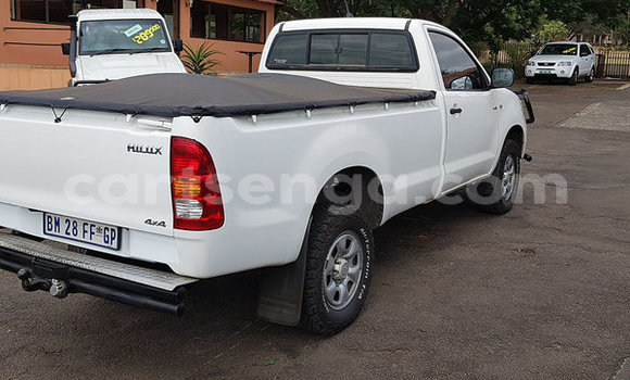 Nunua Ilio tumika Toyota Hilux White Gari ndani ya Ezulwini nchini Hhohho Nunua Ilio tumika Toyota Hilux White Gari ndani ya Ezulwini nchini Hhohho