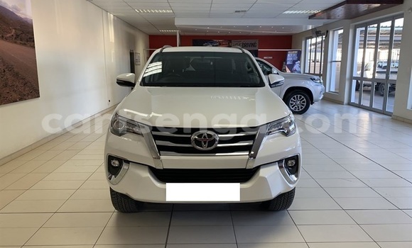 Acheter Occasion Voiture Toyota Fortuner Blanc à Big Bend, Lubombo Acheter Occasion Voiture Toyota Fortuner Blanc à Big Bend, Lubombo