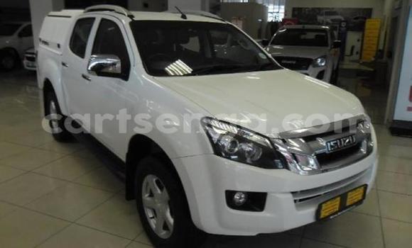 Acheter Occasion Voiture Isuzu KB Blanc à Big Bend, Lubombo District Acheter Occasion Voiture Isuzu KB Blanc à Big Bend, Lubombo District