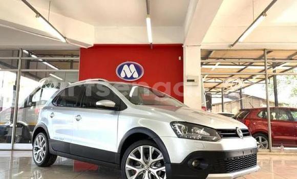 Acheter Occasion Voiture Volkswagen Polo Blanc à Big Bend, Lubombo District Acheter Occasion Voiture Volkswagen Polo Blanc à Big Bend, Lubombo District