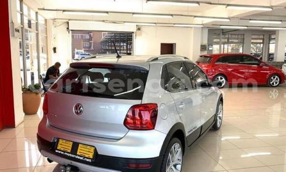 Acheter Occasion Voiture Volkswagen Polo Blanc à Big Bend, Lubombo District Acheter Occasion Voiture Volkswagen Polo Blanc à Big Bend, Lubombo District