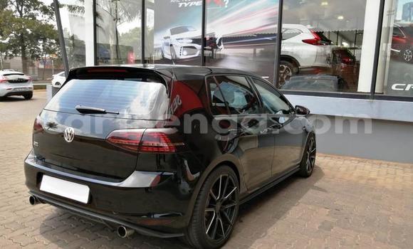 Nunua Ilio tumika Volkswagen Golf Black Gari ndani ya Ezulwini nchini Hhohho Nunua Ilio tumika Volkswagen Golf Black Gari ndani ya Ezulwini nchini Hhohho