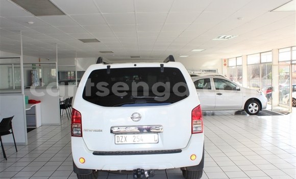 Acheter Occasion Voiture Nissan Pathfinder Blanc à Ezulwini, Hhohho Acheter Occasion Voiture Nissan Pathfinder Blanc à Ezulwini, Hhohho