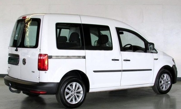 Acheter Occasion Voiture Volkswagen Caddy Blanc à Hluti, Shiselweni District Acheter Occasion Voiture Volkswagen Caddy Blanc à Hluti, Shiselweni District