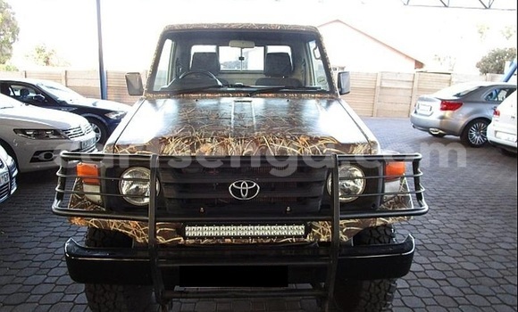 Nunua Ilio tumika Toyota Land Cruiser Brown Gari ndani ya Mbabane nchini Manzini Nunua Ilio tumika Toyota Land Cruiser Brown Gari ndani ya Mbabane nchini Manzini