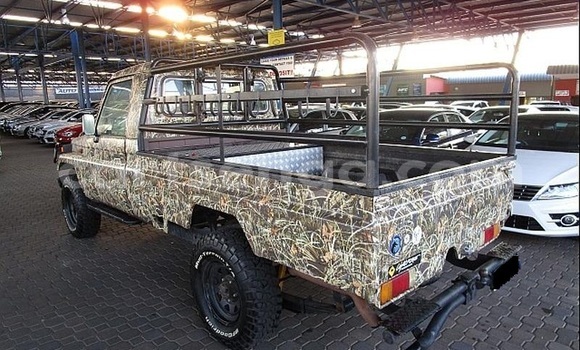 Nunua Ilio tumika Toyota Land Cruiser Brown Gari ndani ya Mbabane nchini Manzini Nunua Ilio tumika Toyota Land Cruiser Brown Gari ndani ya Mbabane nchini Manzini