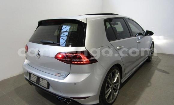 Nunua Ilio tumika Volkswagen Golf Silver Gari ndani ya Mbabane nchini Manzini Nunua Ilio tumika Volkswagen Golf Silver Gari ndani ya Mbabane nchini Manzini