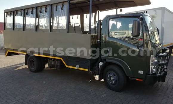 Nunua Ilio tumika Isuzu FTR 850 Brown Lori ndani ya Mbabane nchini Manzini Nunua Ilio tumika Isuzu FTR 850 Brown Lori ndani ya Mbabane nchini Manzini
