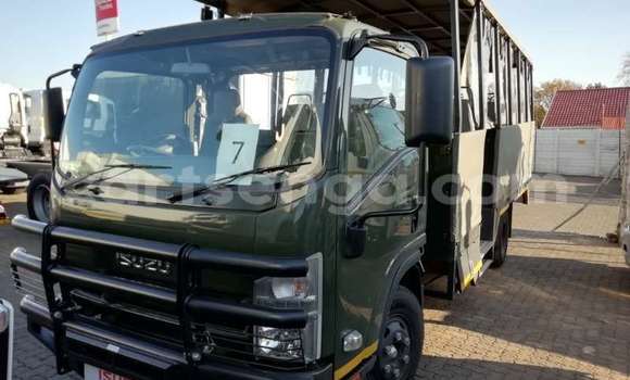 Nunua Ilio tumika Isuzu FTR 850 Brown Lori ndani ya Mbabane nchini Manzini Nunua Ilio tumika Isuzu FTR 850 Brown Lori ndani ya Mbabane nchini Manzini