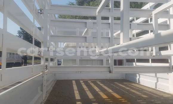 Nunua Ilio tumika Mitsubishi L400 White Lori ndani ya Mbabane nchini Manzini Nunua Ilio tumika Mitsubishi L400 White Lori ndani ya Mbabane nchini Manzini