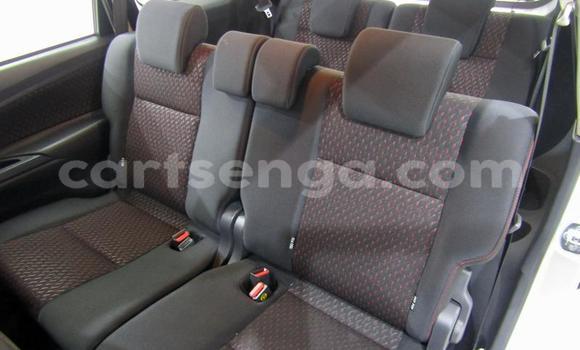 Acheter Occasion Voiture Toyota Avanza Gris à Hlatikulu, Shiselweni District Acheter Occasion Voiture Toyota Avanza Gris à Hlatikulu, Shiselweni District