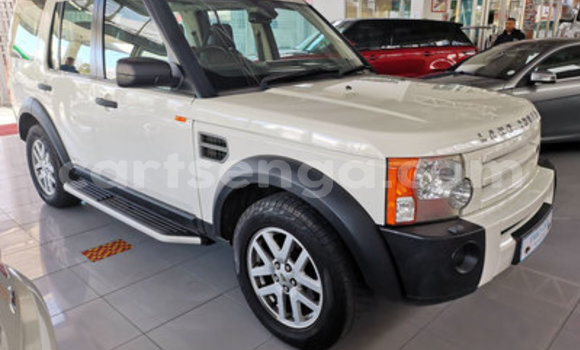 Buy Used Land Rover Discovery White Car in Ezulwini in Hhohho Buy Used Land Rover Discovery White Car in Ezulwini in Hhohho