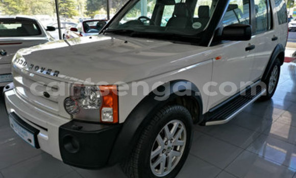 Buy Used Land Rover Discovery White Car in Ezulwini in Hhohho Buy Used Land Rover Discovery White Car in Ezulwini in Hhohho