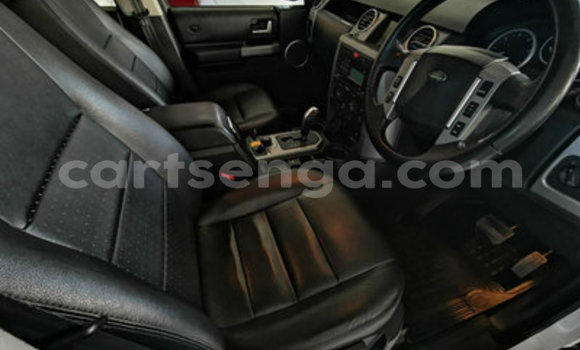 Buy Used Land Rover Discovery White Car in Ezulwini in Hhohho Buy Used Land Rover Discovery White Car in Ezulwini in Hhohho