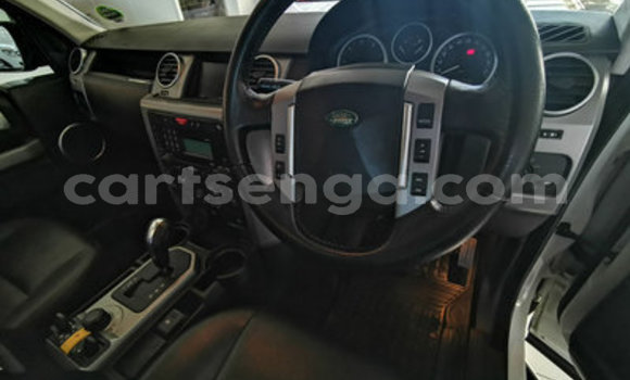 Buy Used Land Rover Discovery White Car in Ezulwini in Hhohho Buy Used Land Rover Discovery White Car in Ezulwini in Hhohho