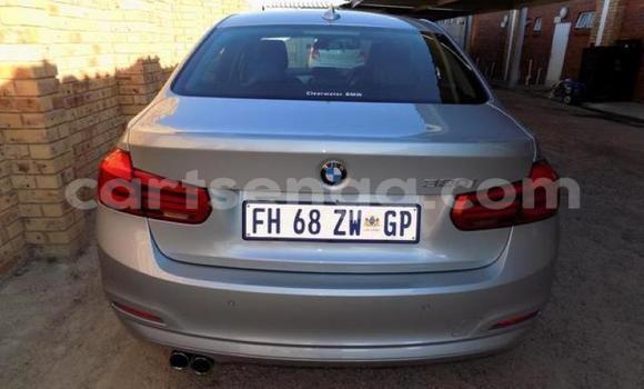 Nunua Ilio tumika BMW 321 Silver Gari ndani ya Matsapha nchini Manzini Nunua Ilio tumika BMW 321 Silver Gari ndani ya Matsapha nchini Manzini