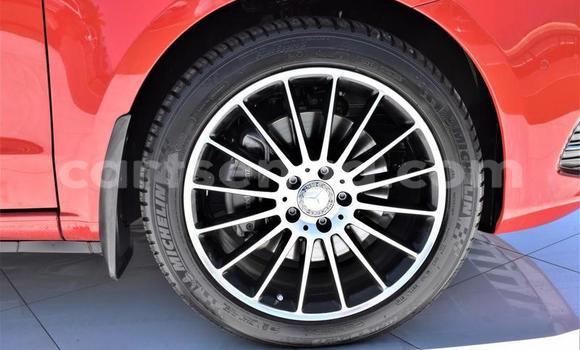 Nunua Ilio tumika Mercedes‒Benz V-klasse Red Gari ndani ya Big Bend nchini Wilaya ya Lubombo Nunua Ilio tumika Mercedes‒Benz V-klasse Red Gari ndani ya Big Bend nchini Wilaya ya Lubombo