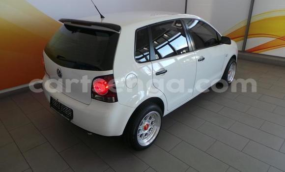 Nunua Ilio tumika Volkswagen Polo Silver Gari ndani ya Manzini nchini Manzini Nunua Ilio tumika Volkswagen Polo Silver Gari ndani ya Manzini nchini Manzini