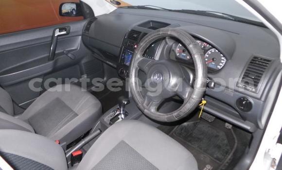 Nunua Ilio tumika Volkswagen Polo Silver Gari ndani ya Manzini nchini Manzini Nunua Ilio tumika Volkswagen Polo Silver Gari ndani ya Manzini nchini Manzini