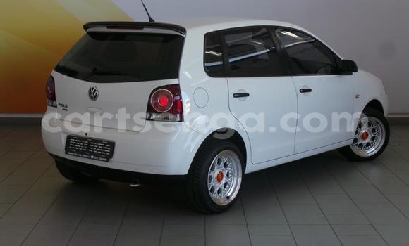 Nunua Ilio tumika Volkswagen Polo Silver Gari ndani ya Manzini nchini Manzini Nunua Ilio tumika Volkswagen Polo Silver Gari ndani ya Manzini nchini Manzini