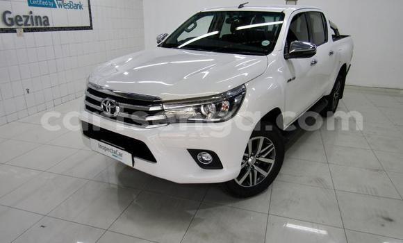 Acheter Occasion Voiture Toyota Hilux Blanc à Hlatikulu, Shiselweni District Acheter Occasion Voiture Toyota Hilux Blanc à Hlatikulu, Shiselweni District