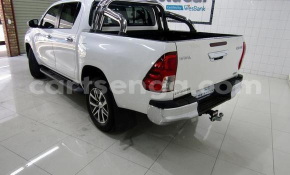 Acheter Occasion Voiture Toyota Hilux Blanc à Hlatikulu, Shiselweni District Acheter Occasion Voiture Toyota Hilux Blanc à Hlatikulu, Shiselweni District
