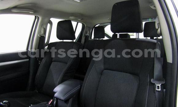 Acheter Occasion Voiture Toyota Hilux Blanc à Hlatikulu, Shiselweni District Acheter Occasion Voiture Toyota Hilux Blanc à Hlatikulu, Shiselweni District