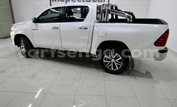 Acheter Occasion Voiture Toyota Hilux Blanc à Hlatikulu, Shiselweni District Acheter Occasion Voiture Toyota Hilux Blanc à Hlatikulu, Shiselweni District