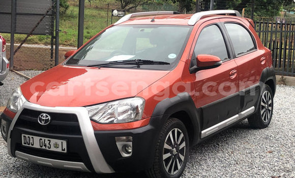 Nunua Ilio tumika Toyota Etios Red Gari ndani ya Ezulwini nchini Hhohho Nunua Ilio tumika Toyota Etios Red Gari ndani ya Ezulwini nchini Hhohho