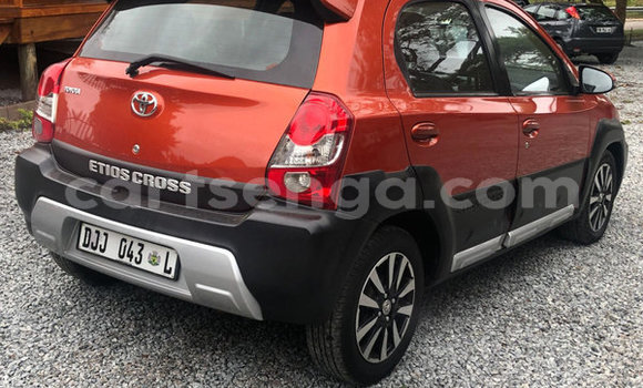 Nunua Ilio tumika Toyota Etios Red Gari ndani ya Ezulwini nchini Hhohho Nunua Ilio tumika Toyota Etios Red Gari ndani ya Ezulwini nchini Hhohho