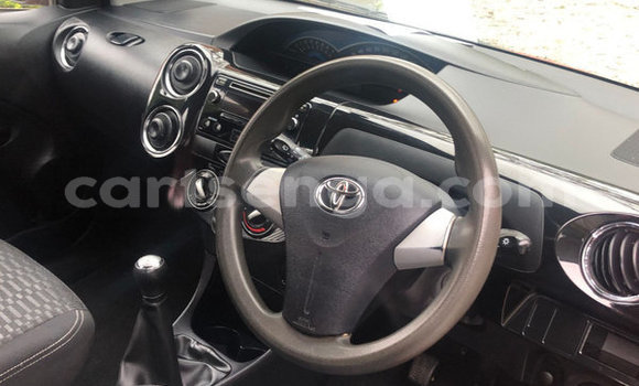 Nunua Ilio tumika Toyota Etios Red Gari ndani ya Ezulwini nchini Hhohho Nunua Ilio tumika Toyota Etios Red Gari ndani ya Ezulwini nchini Hhohho