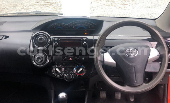 Nunua Ilio tumika Toyota Etios Red Gari ndani ya Ezulwini nchini Hhohho Nunua Ilio tumika Toyota Etios Red Gari ndani ya Ezulwini nchini Hhohho