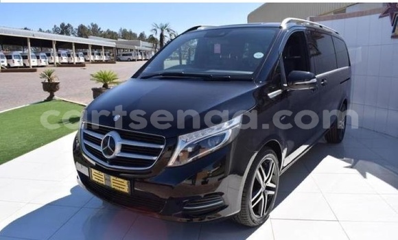 Nunua Ilio tumika Mercedes‒Benz V-klasse Black Gari ndani ya Ezulwini nchini Hhohho Nunua Ilio tumika Mercedes‒Benz V-klasse Black Gari ndani ya Ezulwini nchini Hhohho
