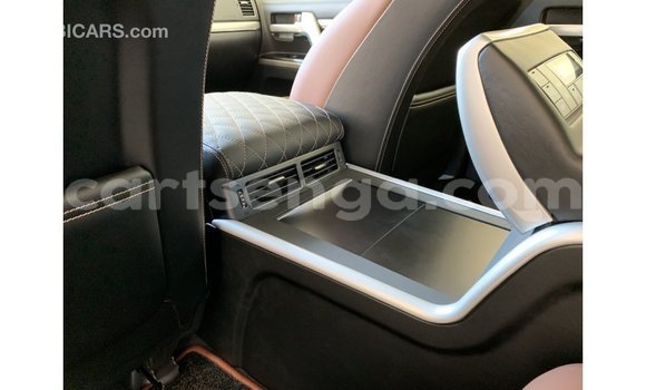 Nunua Imported Toyota Land Cruiser Black Gari ndani ya Import - Dubai nchini Hhohho Nunua Imported Toyota Land Cruiser Black Gari ndani ya Import - Dubai nchini Hhohho