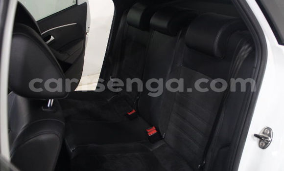 Nunua Ilio tumika Volkswagen Polo White Gari ndani ya Ezulwini nchini Hhohho Nunua Ilio tumika Volkswagen Polo White Gari ndani ya Ezulwini nchini Hhohho