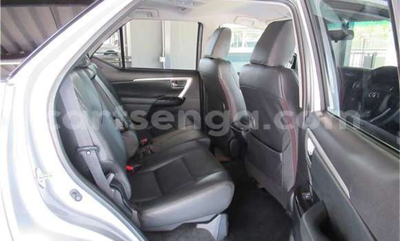Acheter Occasion Voiture Toyota Fortuner Gris à Bulembu, Hhohho Acheter Occasion Voiture Toyota Fortuner Gris à Bulembu, Hhohho