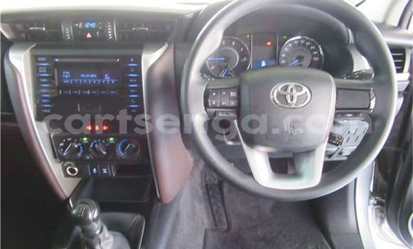 Acheter Occasion Voiture Toyota Fortuner Gris à Bulembu, Hhohho Acheter Occasion Voiture Toyota Fortuner Gris à Bulembu, Hhohho