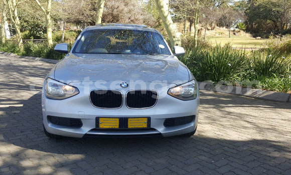 Acheter Occasion Voiture BMW 1–Series Gris à Bulembu, Hhohho Acheter Occasion Voiture BMW 1–Series Gris à Bulembu, Hhohho