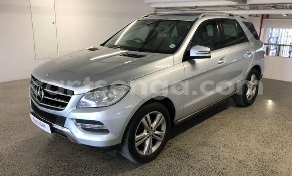 Nunua Ilio tumika Mercedes‒Benz M–Class Silver Gari ndani ya Hluti nchini Wilaya ya Shiselweni Nunua Ilio tumika Mercedes‒Benz M–Class Silver Gari ndani ya Hluti nchini Wilaya ya Shiselweni