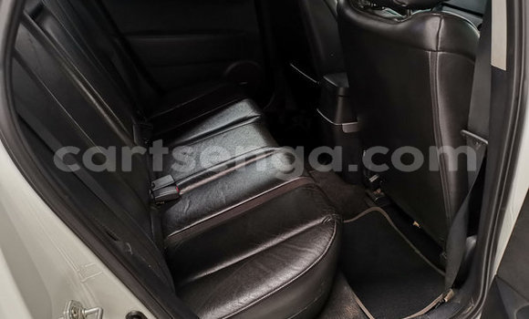 Nunua Ilio tumika Mazda CX–7 White Gari ndani ya Bulembu nchini Hhohho Nunua Ilio tumika Mazda CX–7 White Gari ndani ya Bulembu nchini Hhohho