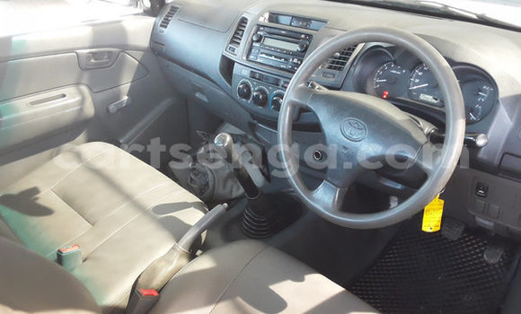 Acheter Occasion Voiture Toyota Hilux Blanc à Hluti, Shiselweni District Acheter Occasion Voiture Toyota Hilux Blanc à Hluti, Shiselweni District