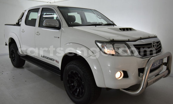Nunua Ilio tumika Toyota Hilux White Gari ndani ya Ezulwini nchini Hhohho Nunua Ilio tumika Toyota Hilux White Gari ndani ya Ezulwini nchini Hhohho