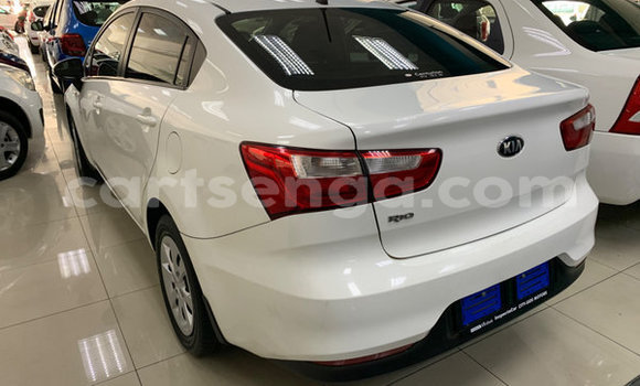 Nunua Ilio tumika Kia Rio White Gari ndani ya Ezulwini nchini Hhohho Nunua Ilio tumika Kia Rio White Gari ndani ya Ezulwini nchini Hhohho