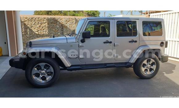 Nunua Ilio tumika Jeep Compass Silver Gari ndani ya Manzini nchini Manzini Nunua Ilio tumika Jeep Compass Silver Gari ndani ya Manzini nchini Manzini
