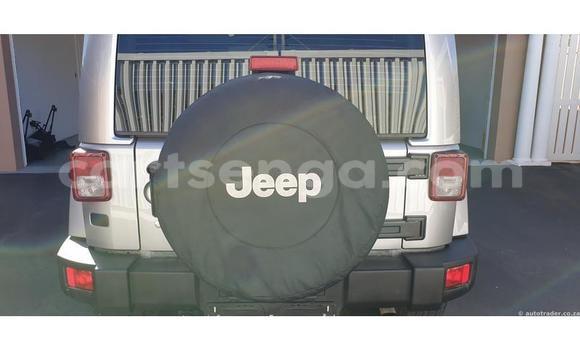 Nunua Ilio tumika Jeep Compass Silver Gari ndani ya Manzini nchini Manzini Nunua Ilio tumika Jeep Compass Silver Gari ndani ya Manzini nchini Manzini